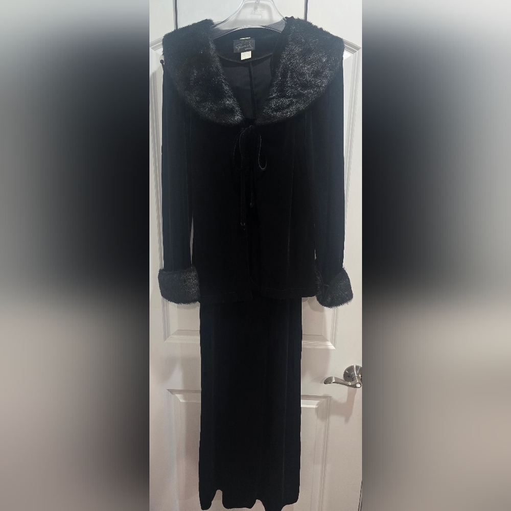Zenobia Elegant Black Outerwear